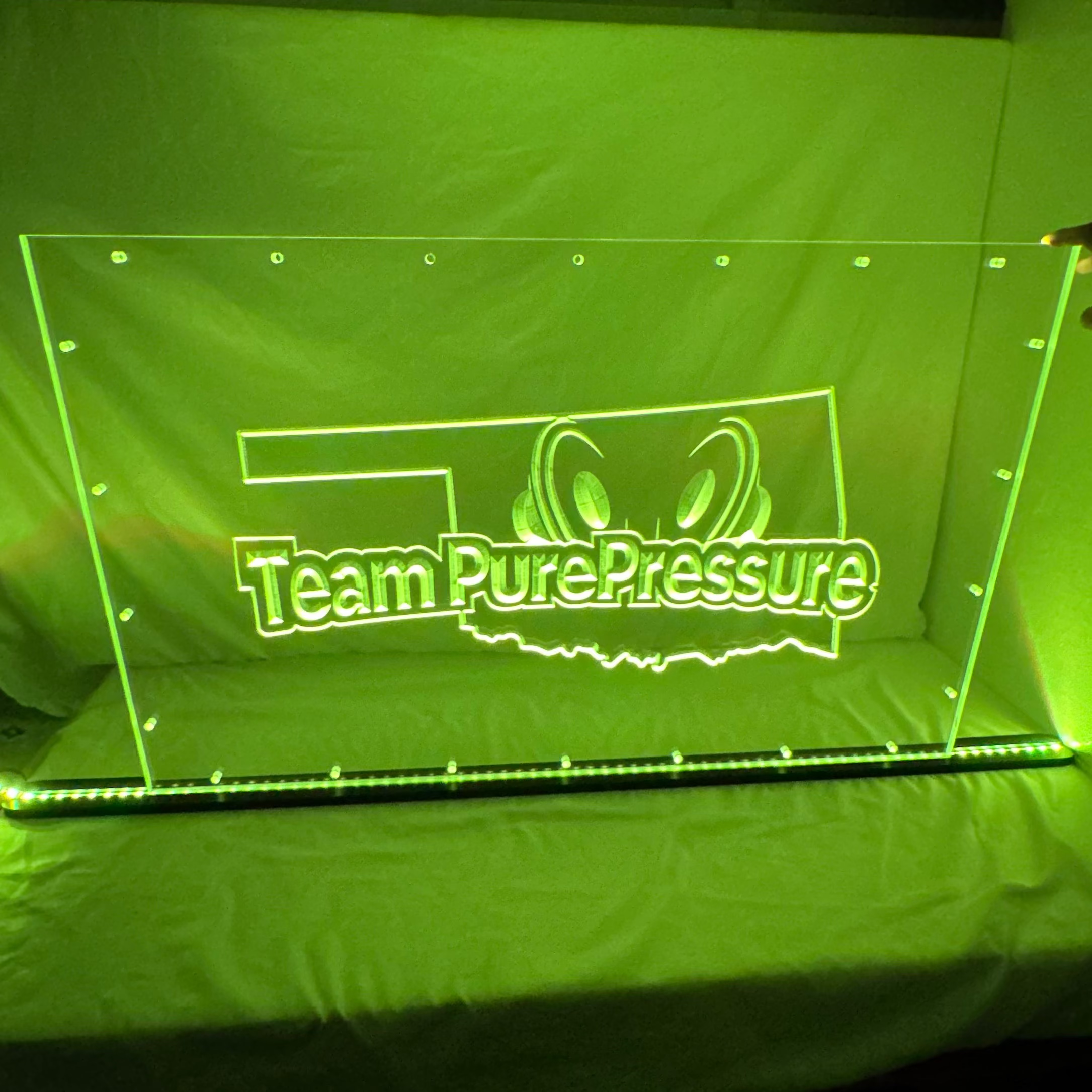 Sound Authority Plexiglass - 36