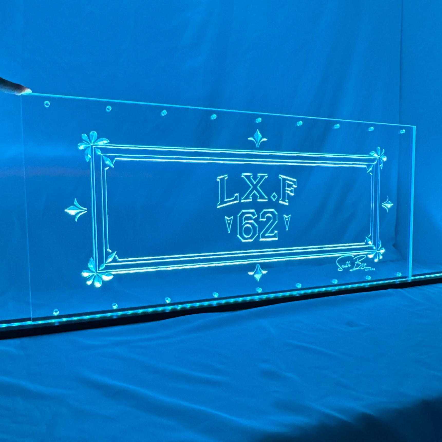 Sound Authority Plexiglass - 30