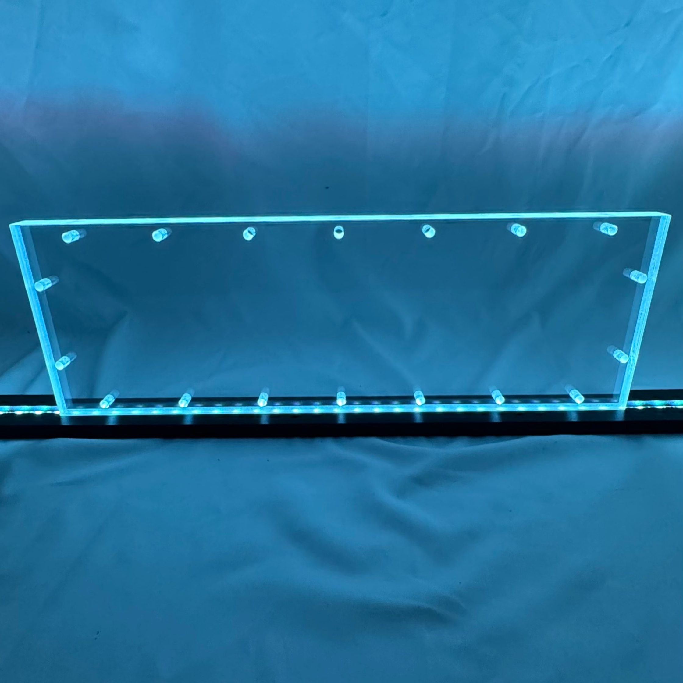 Sound Authority Plexiglass - 18