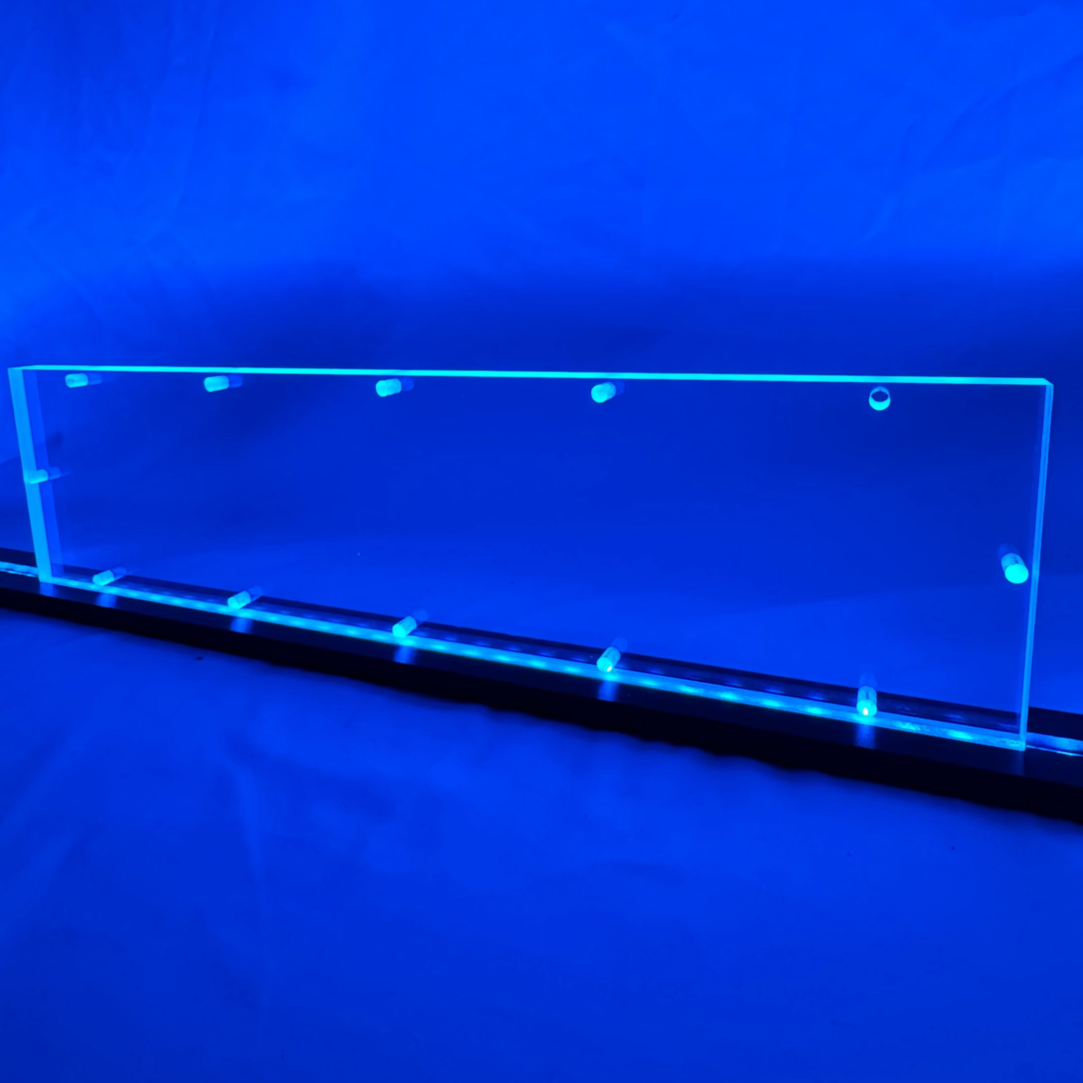 Sound Authority Plexiglass - 20