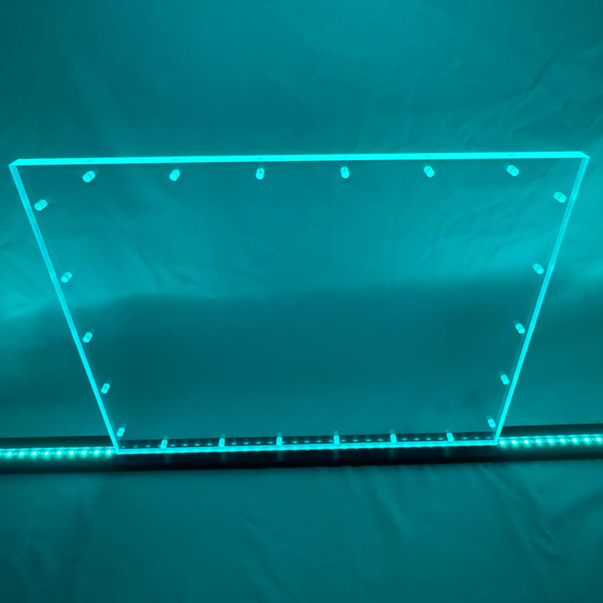 Sound Authority Plexiglass - 20