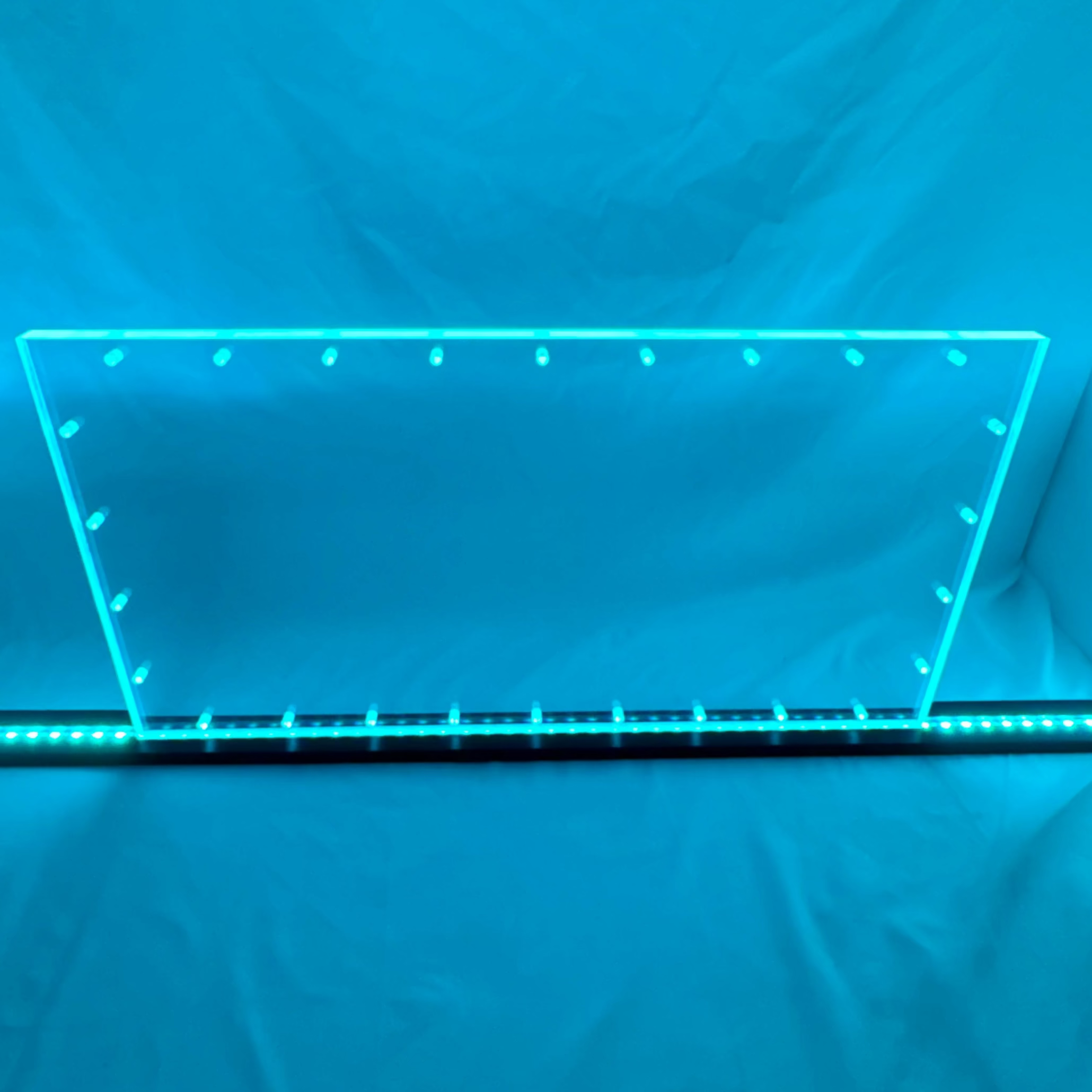 Sound Authority Plexiglass - 24