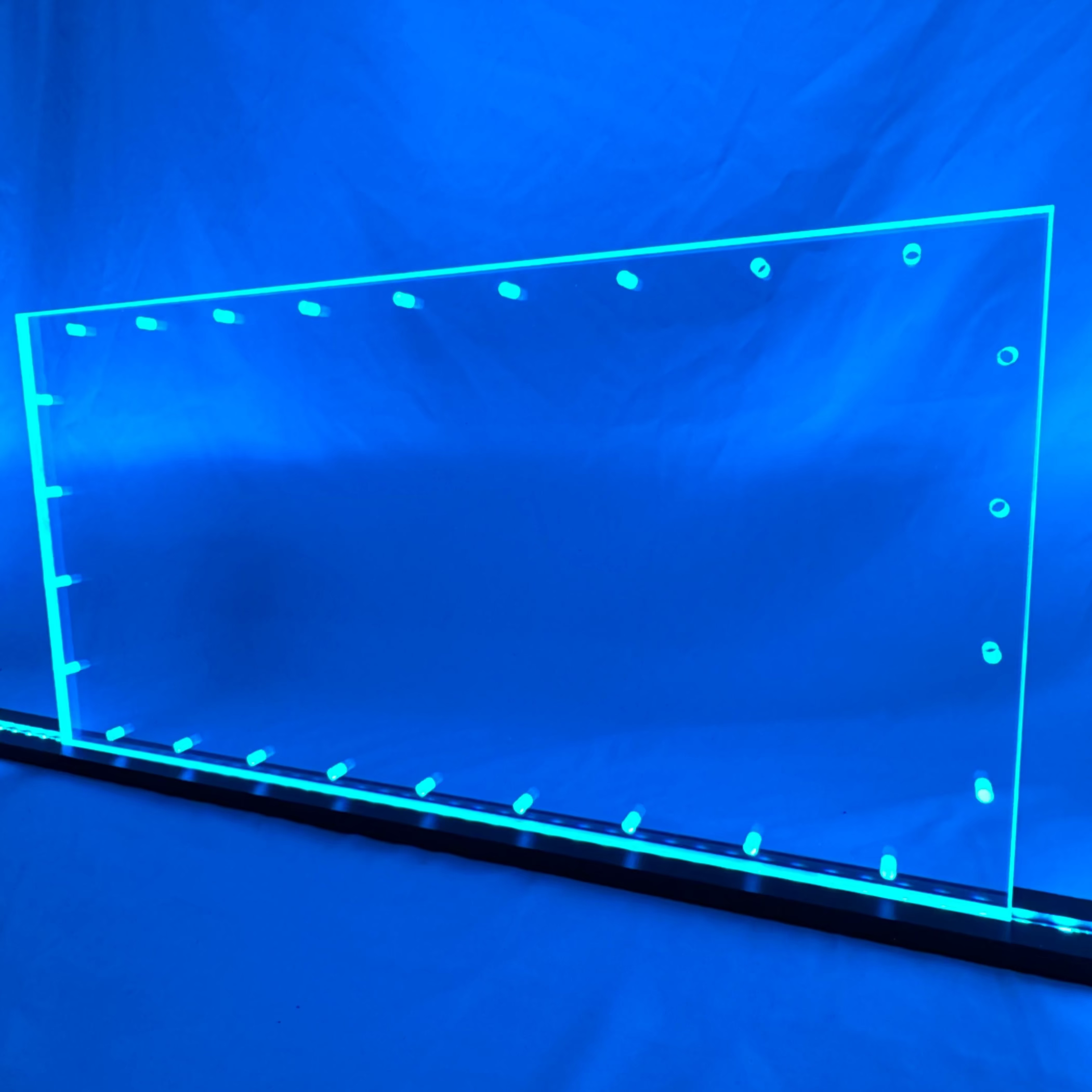 Sound Authority Plexiglass - 24