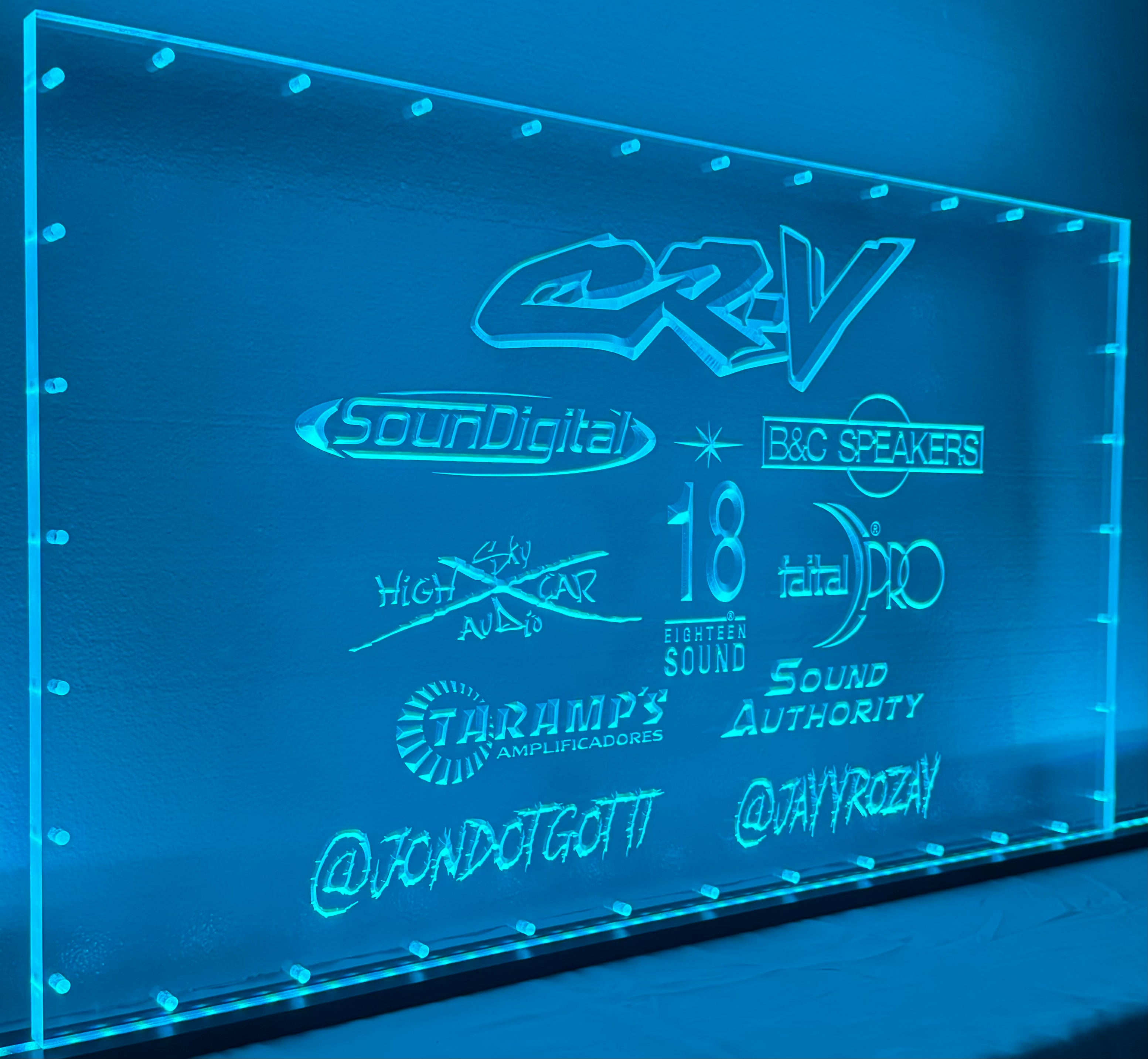 Sound Authority Plexiglass - 32