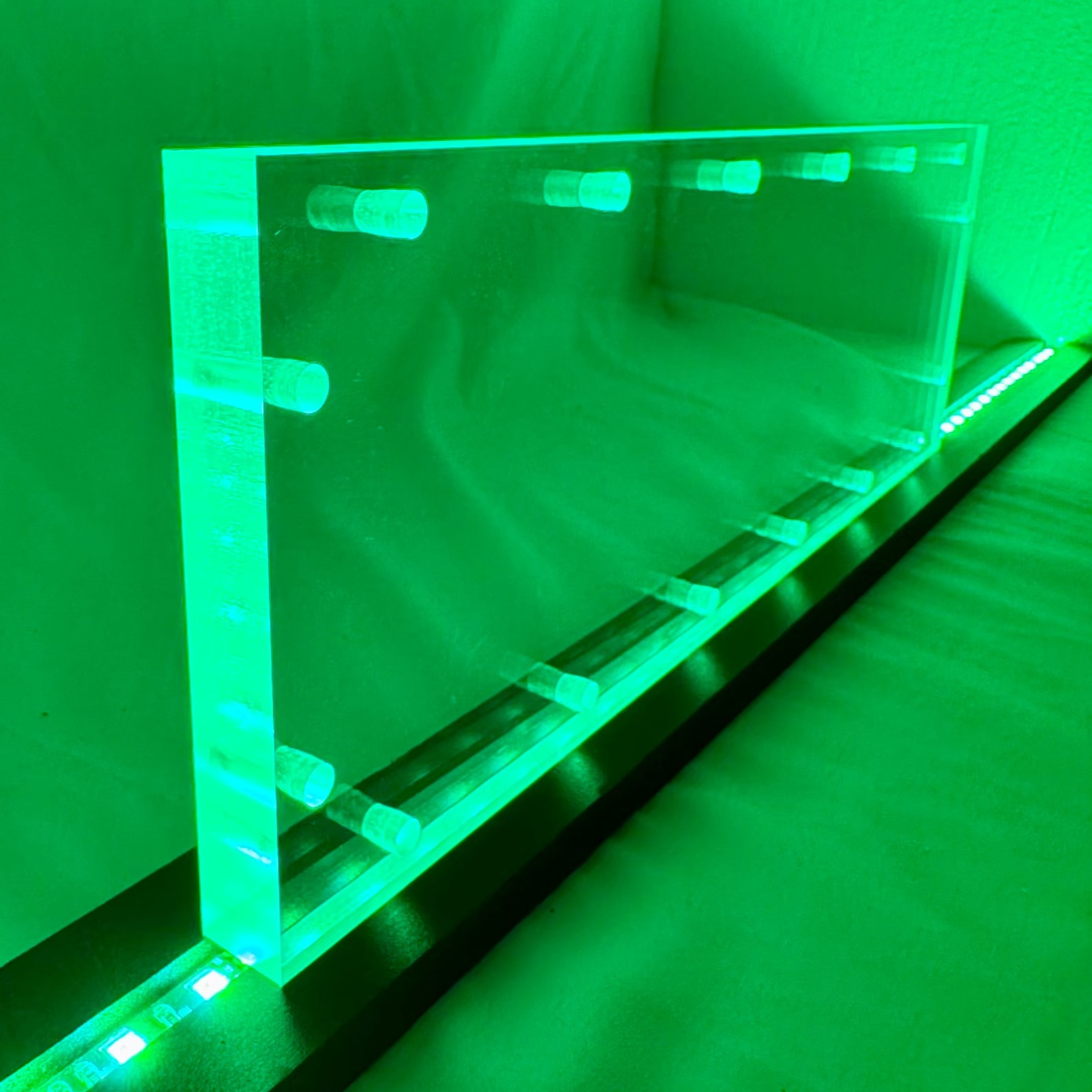 Sound Authority Plexiglass - 15