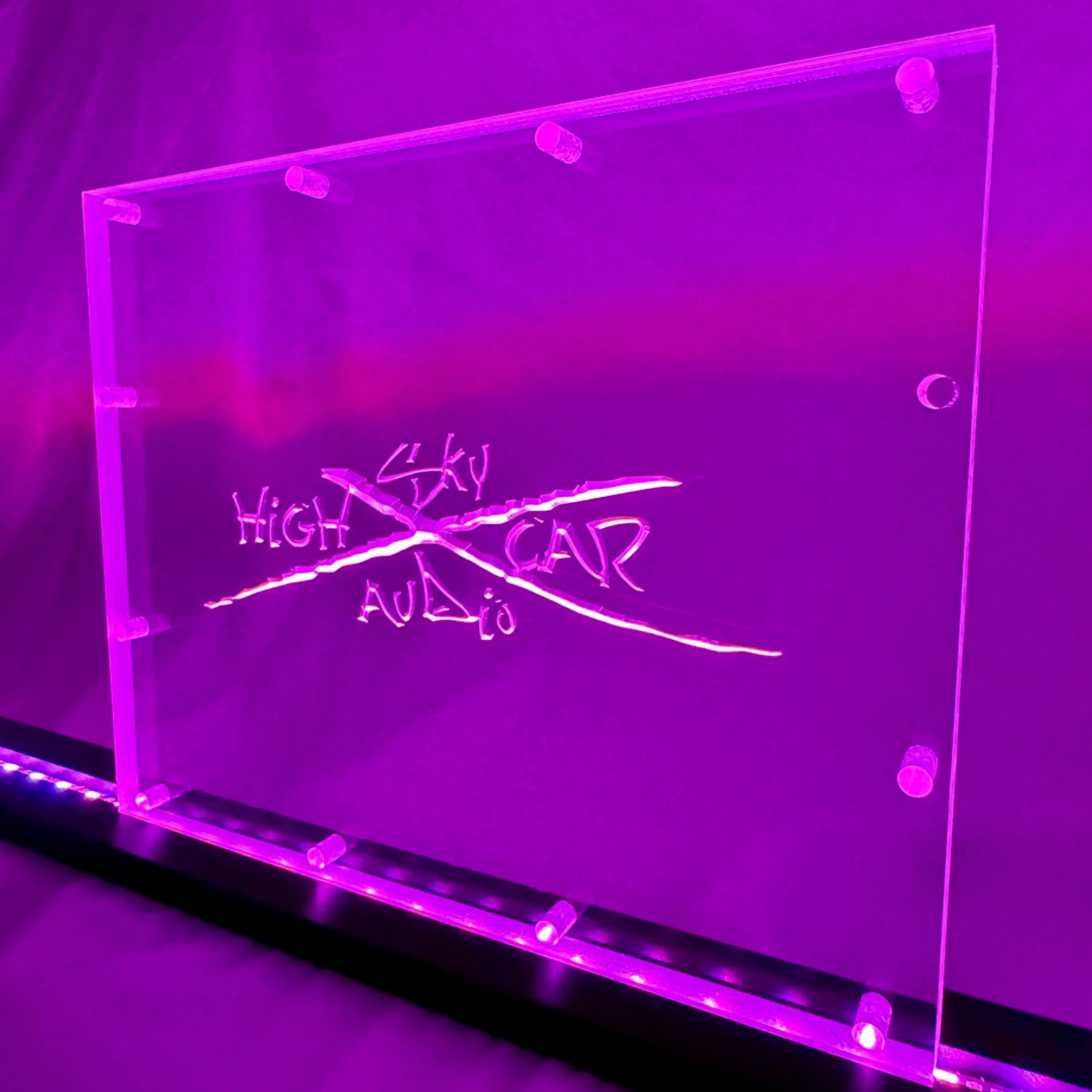 Sound Authority Plexiglass - 10