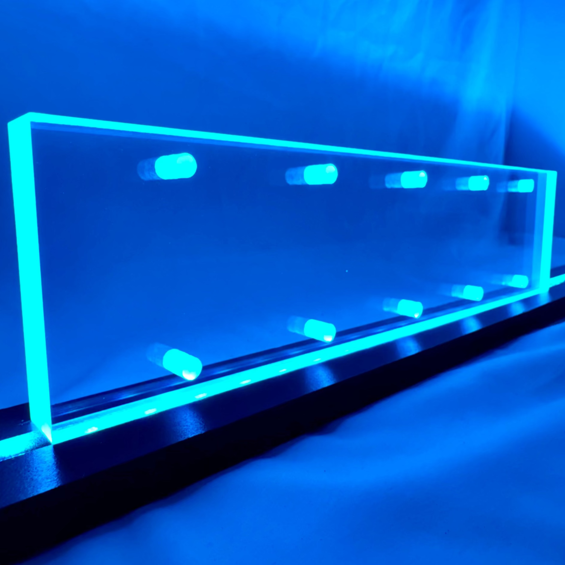 Sound Authority Plexiglass - 12