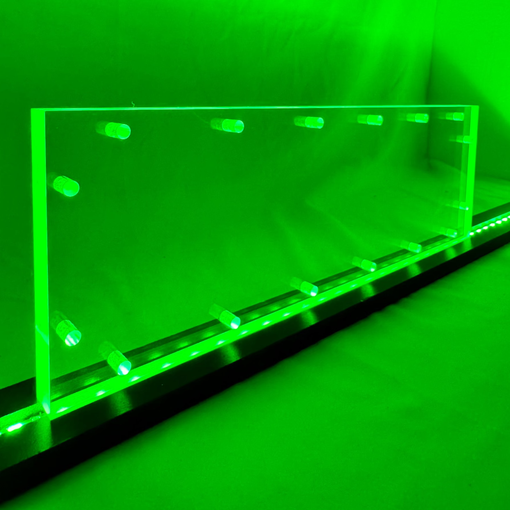 Sound Authority Plexiglass - 15