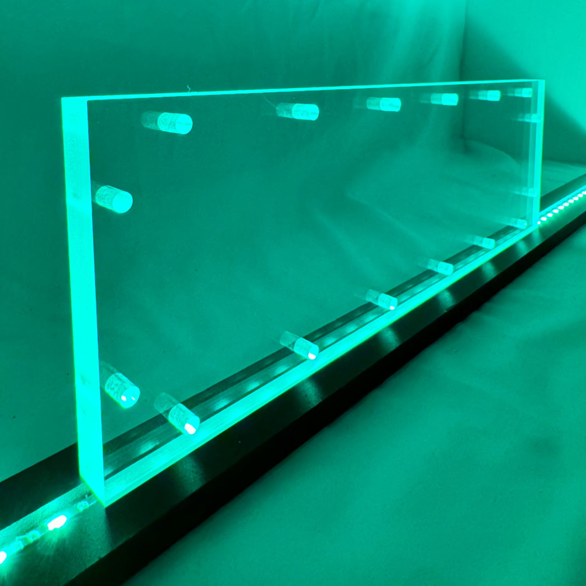 Sound Authority Plexiglass - 15