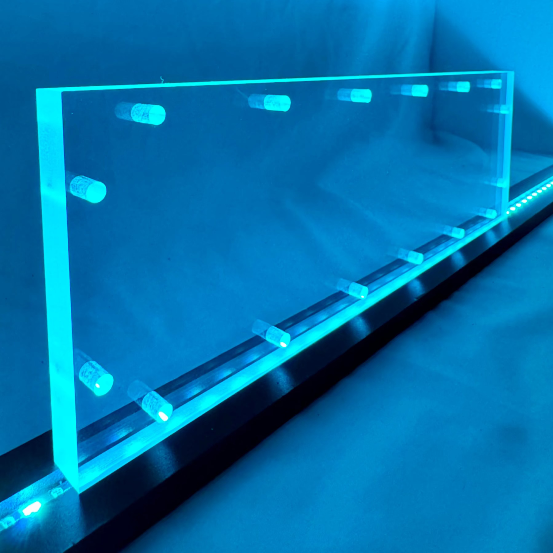 Sound Authority Plexiglass - 15