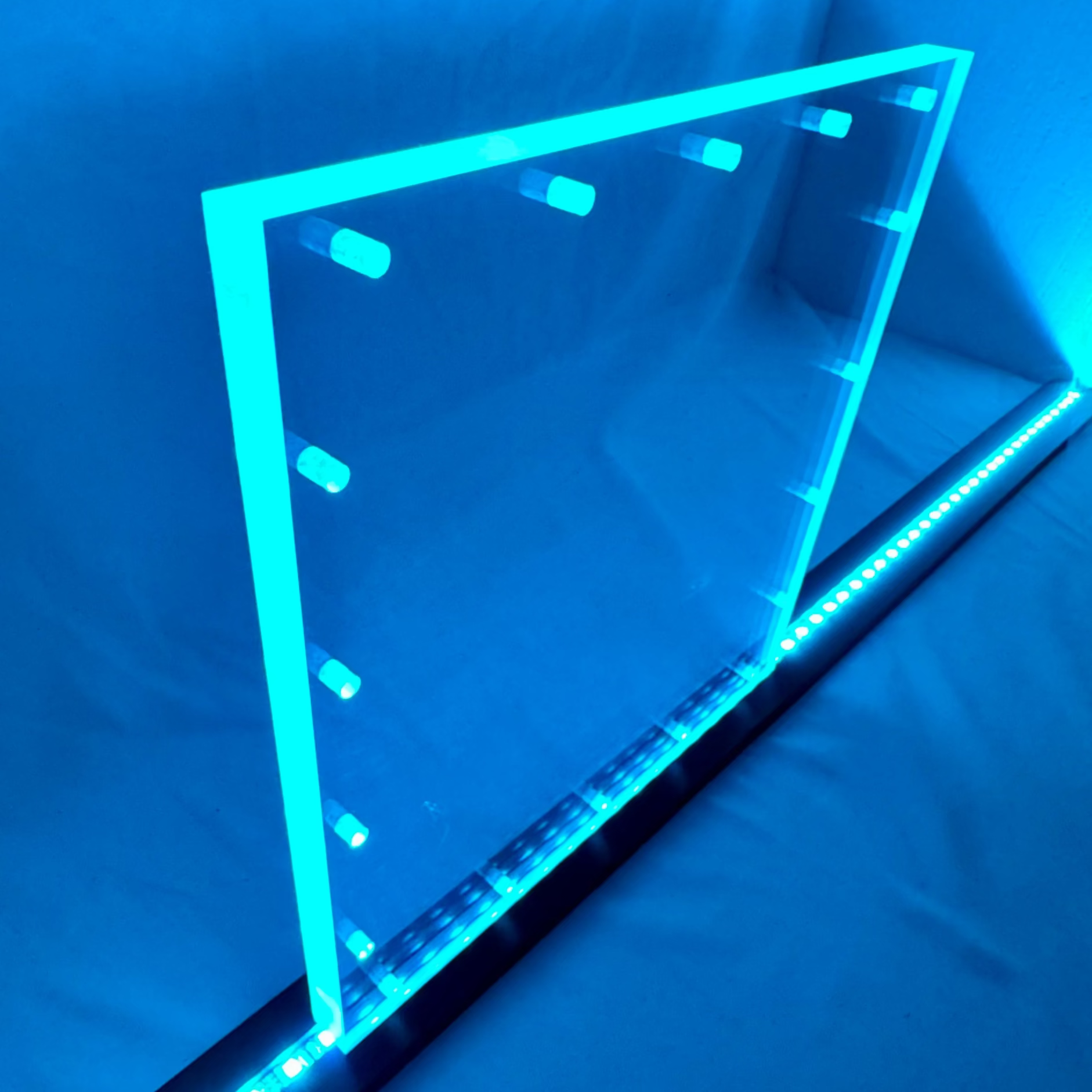 Sound Authority Plexiglass - 12