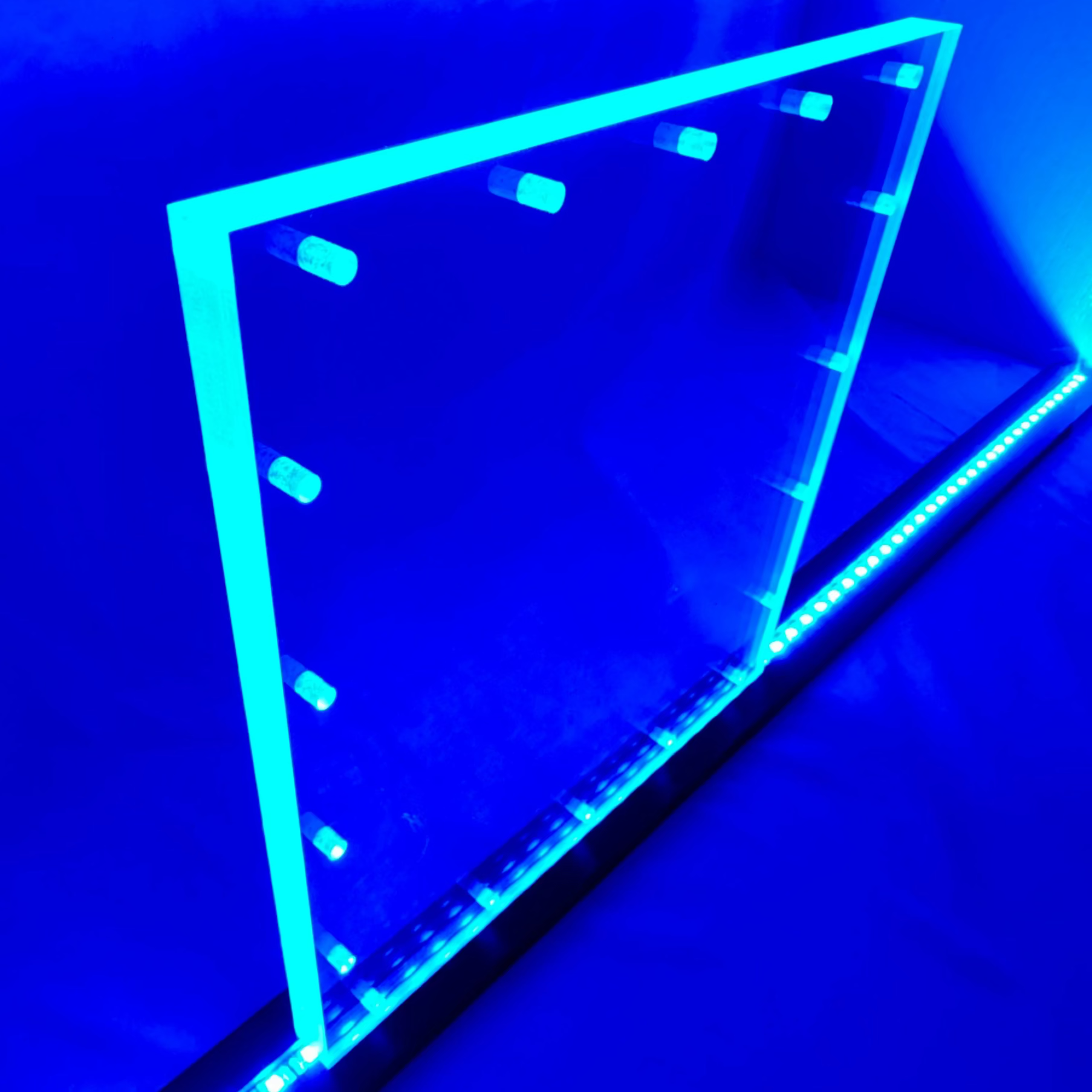 Sound Authority Plexiglass - 12