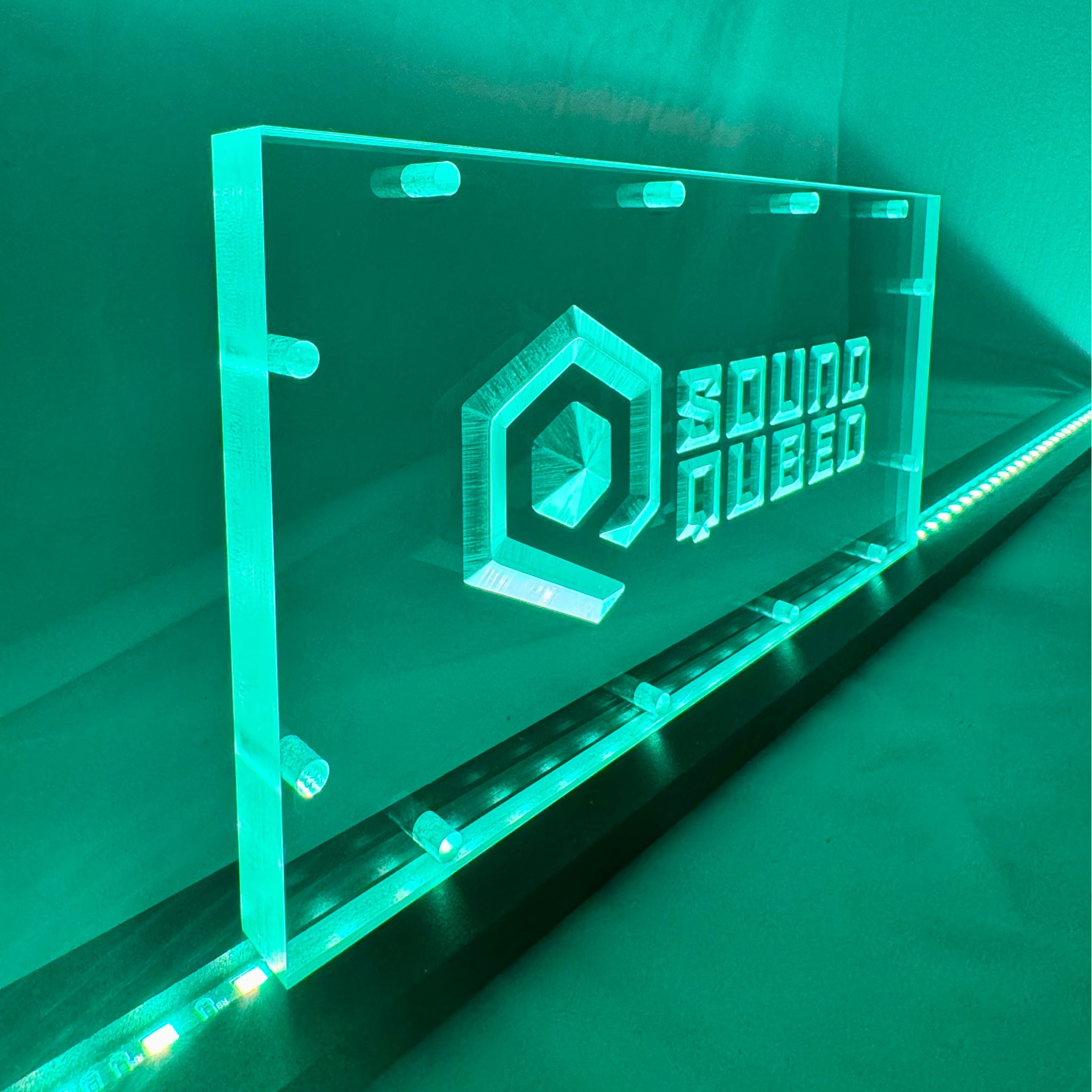 Sound Authority Plexiglass - 12