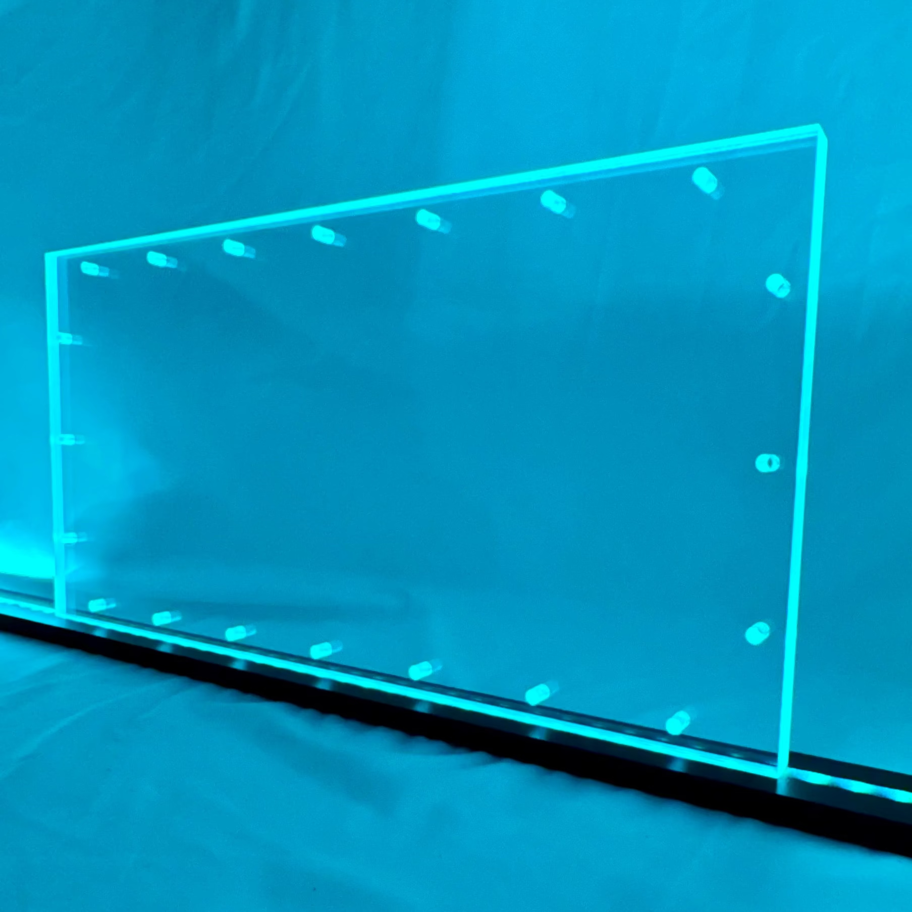 Sound Authority Plexiglass - 20