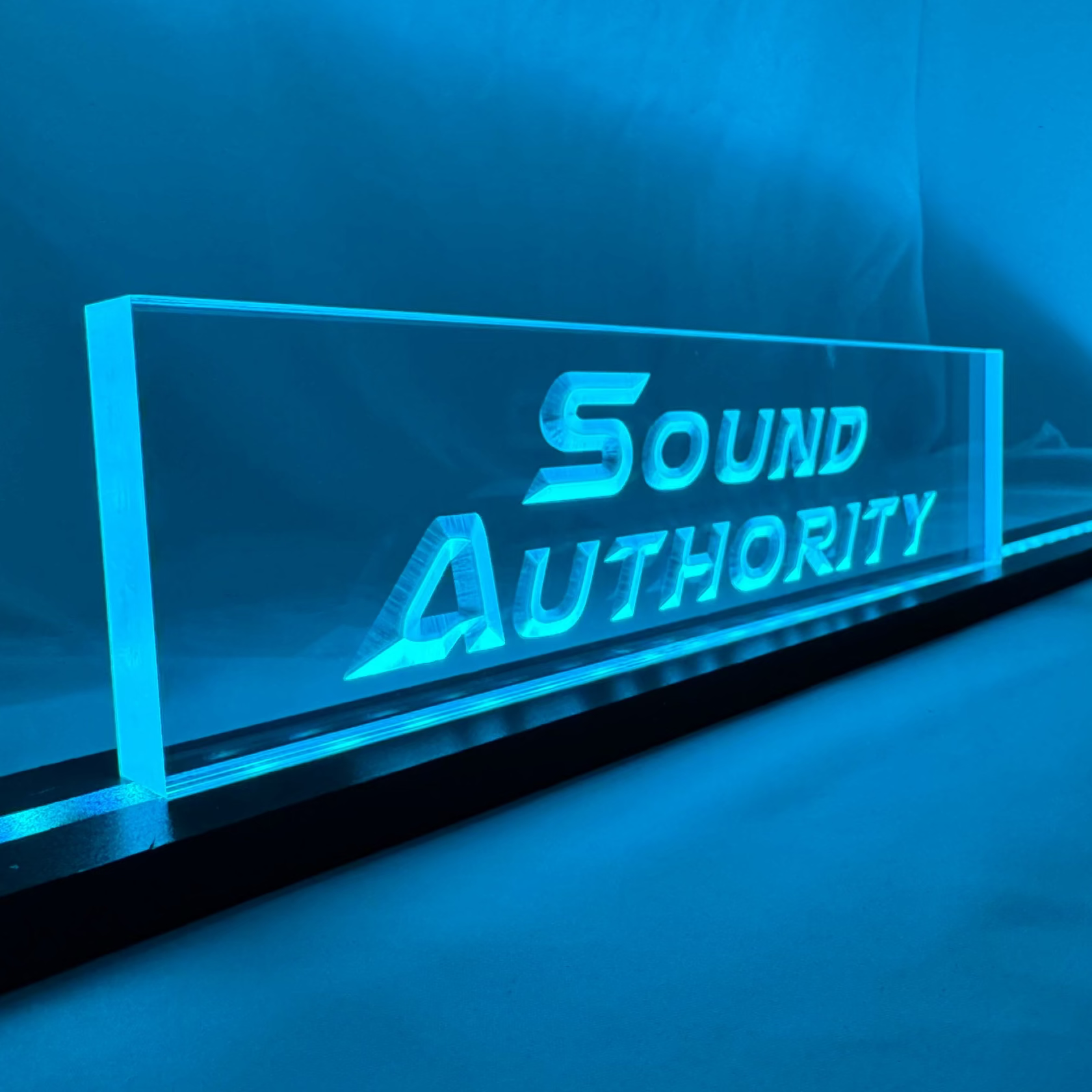 Sound Authority Plexiglass - 12