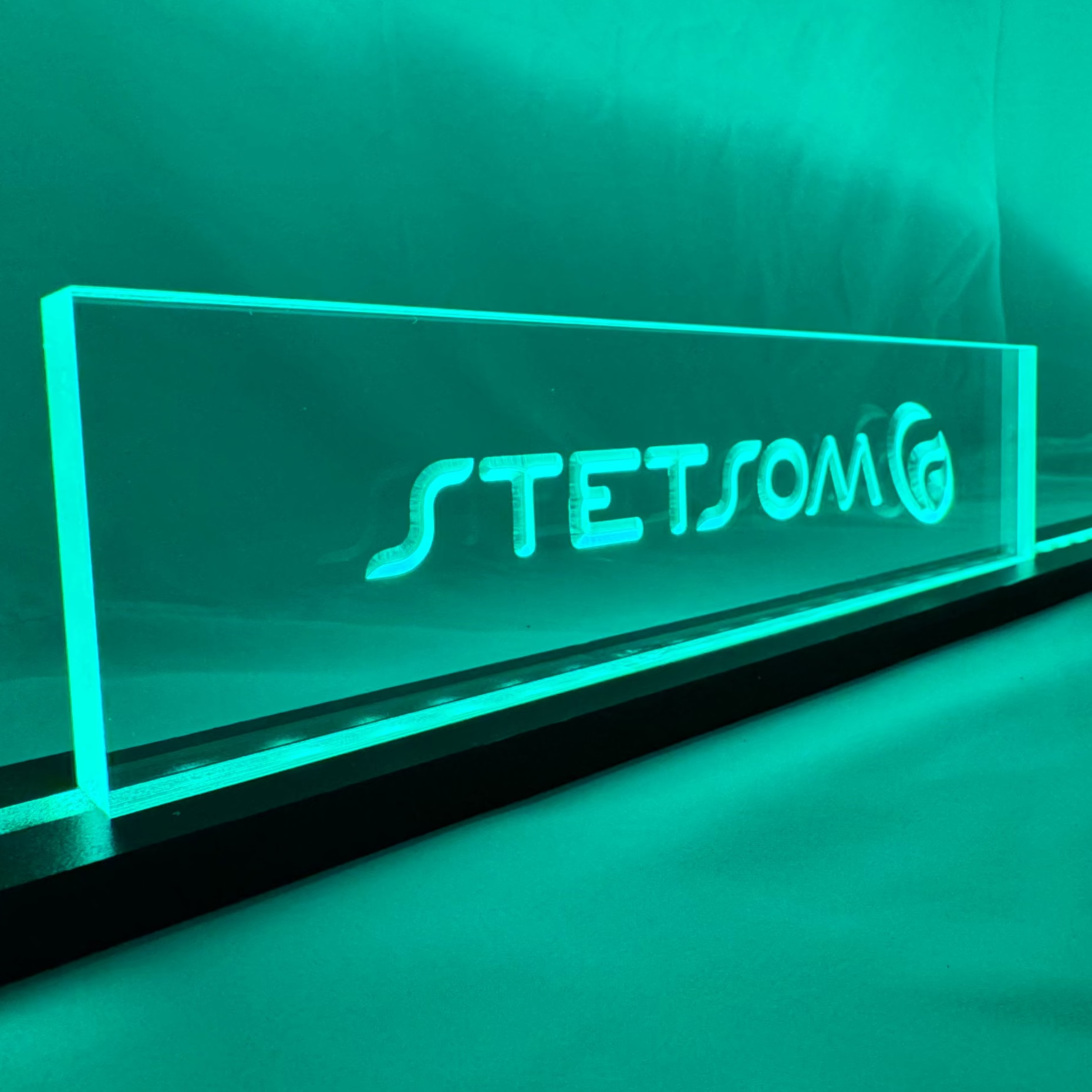 Sound Authority Plexiglass - 12