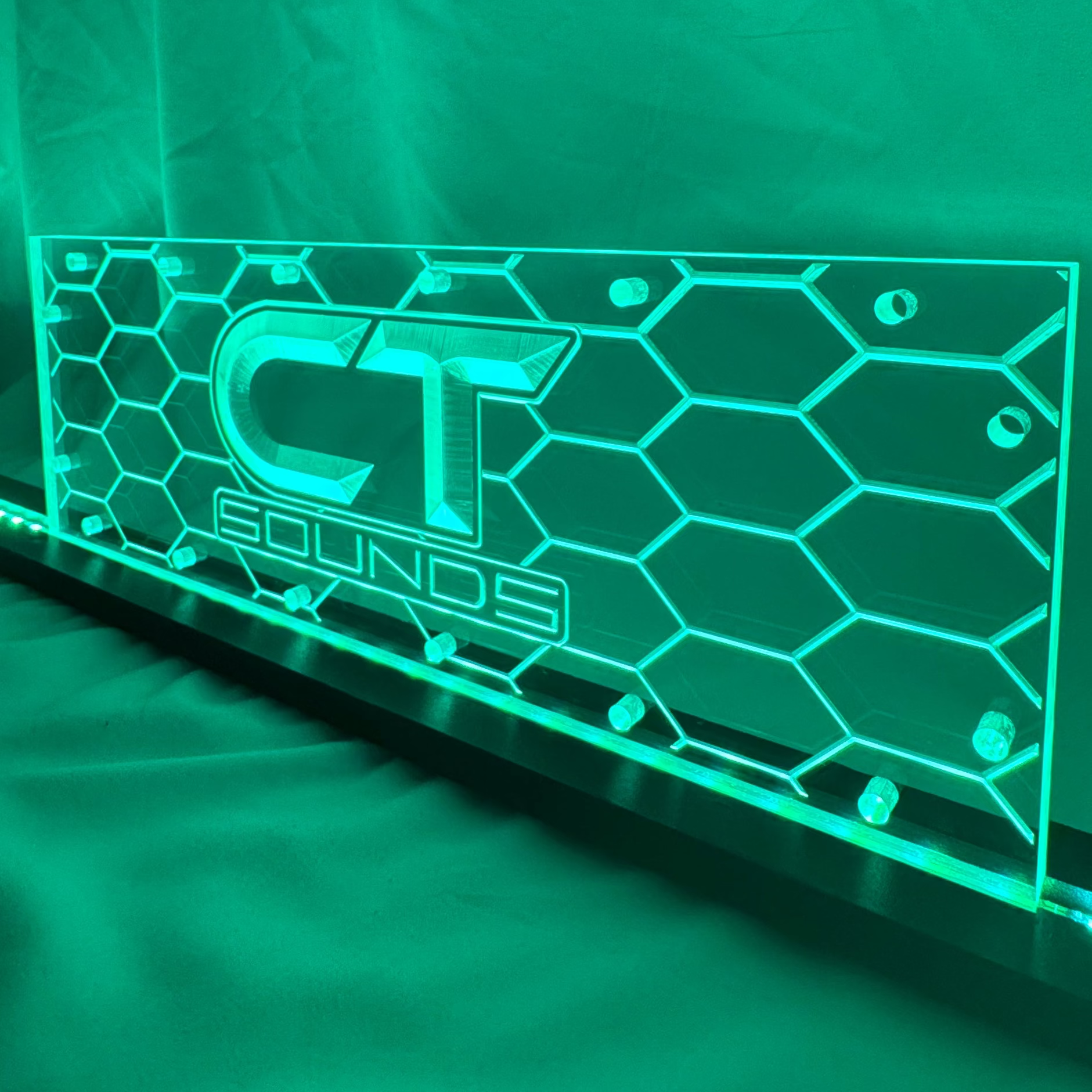 Sound Authority Plexiglass - 15