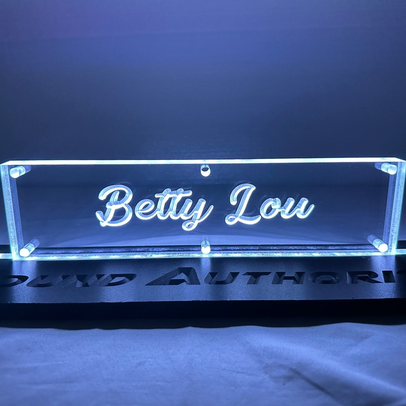 Sound Authority Plexiglass - 12