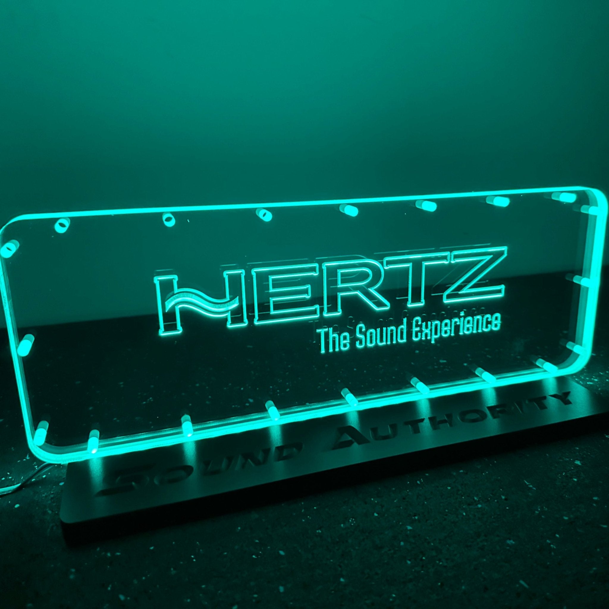 Sound Authority Plexiglass - 18